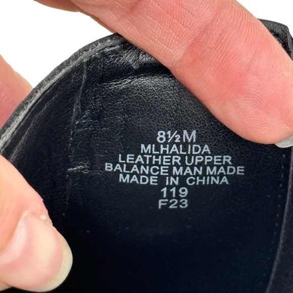 Marc Fisher Black Leather Halida Boots Shoes Heeled Ankle Booties SZ 8.5 Western - Picture 12 of 16